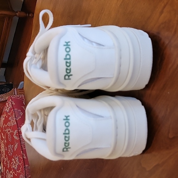 Reebok Club Extra Sneaker - Picture 5 of 8